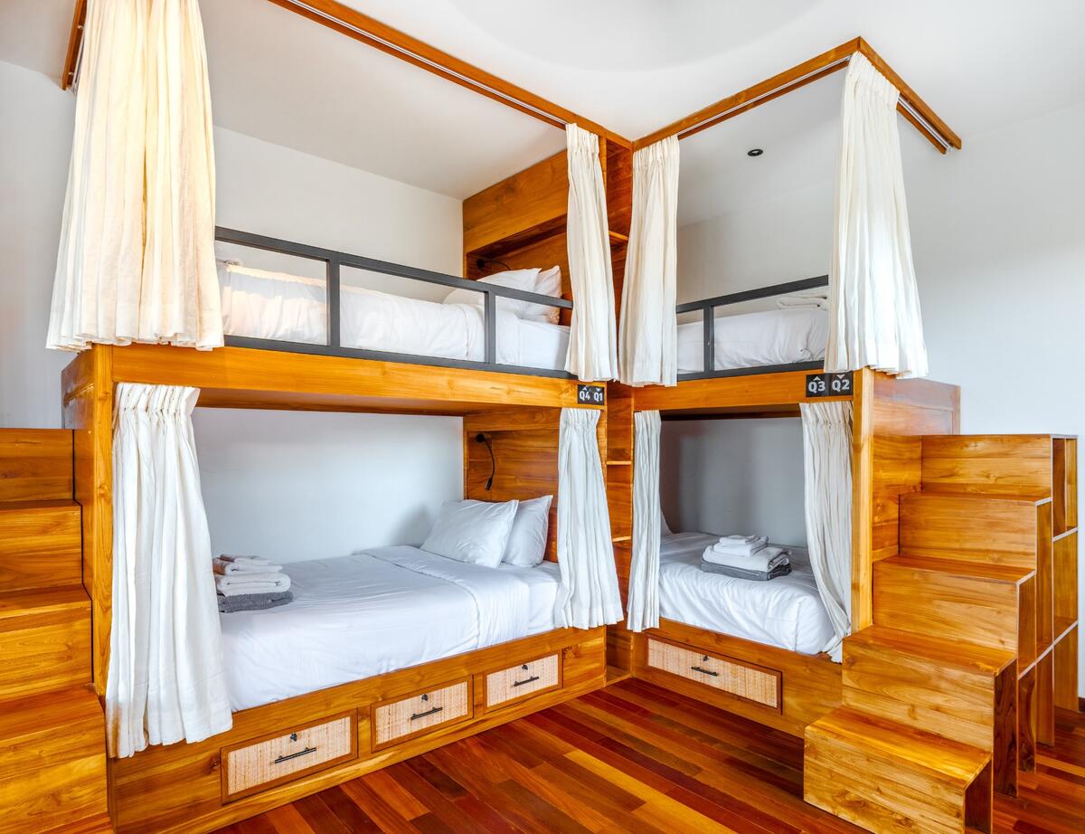Quad Suite 2